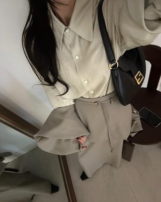 터피 여성 카라 레이어드 이너 오버핏 루즈핏 빅카라 셔츠 블라우스